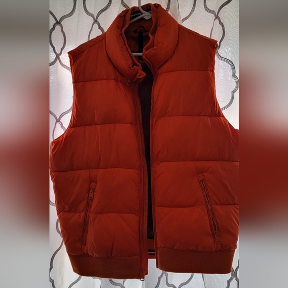 Hilfiger Men's Puffer Vest - Picture 4 of 5